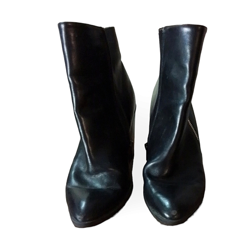 CALL IT SPRING Classic Black Leather Block Heel Ankle Boots Womens Size 10